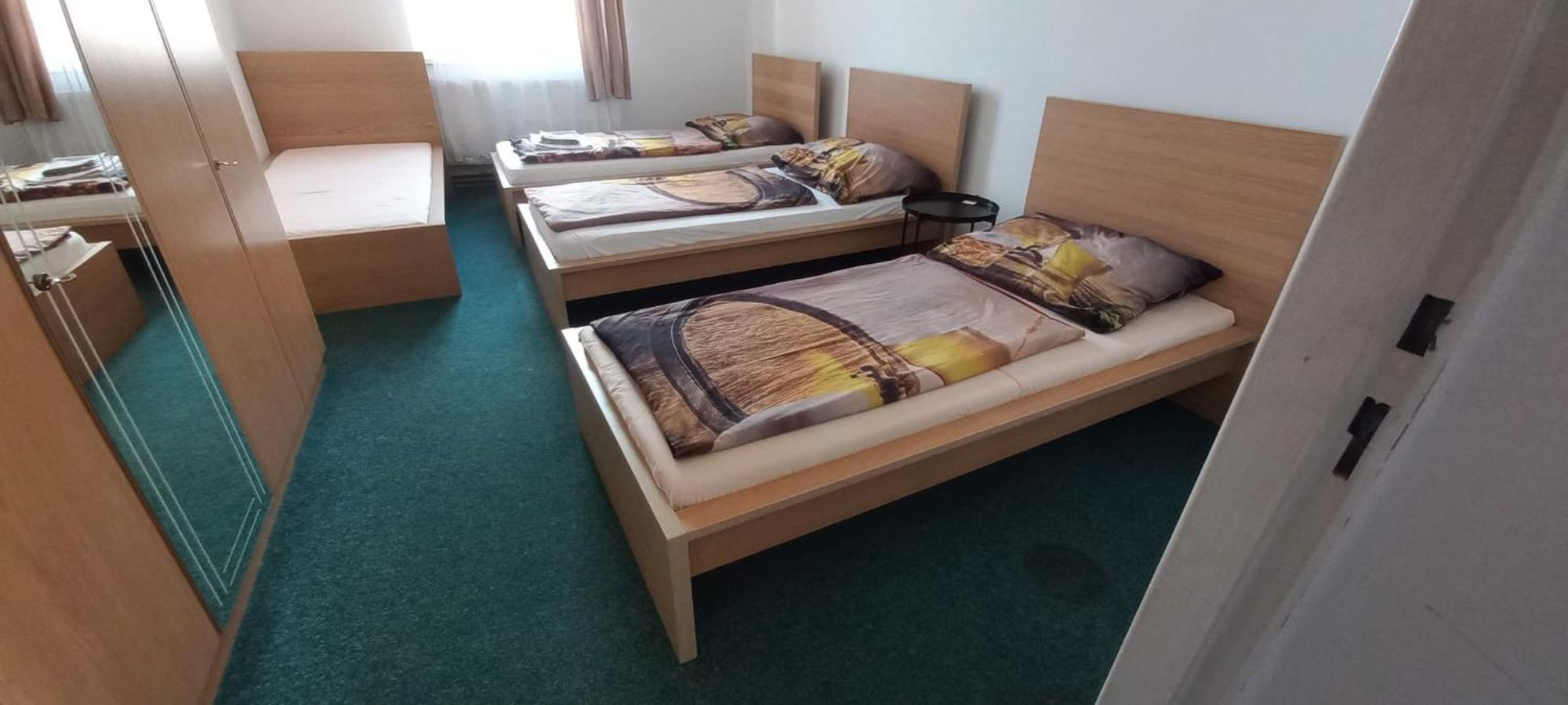 Penzion Eska S Pivovarem Mj Jince Exterior foto